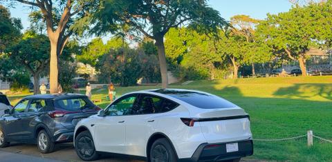 Tesla Model Y 2026