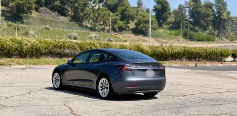Tesla Model 3 2022