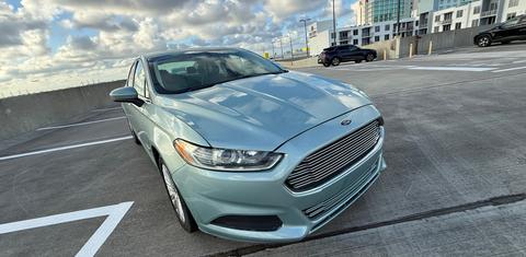 Ford Fusion Hybrid 2014