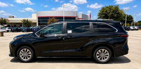 Toyota Sienna 2026