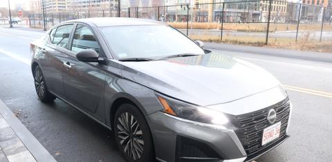 Nissan Altima 2024