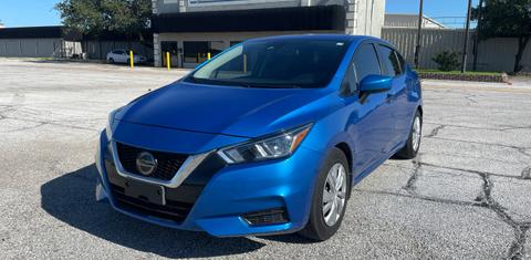 Nissan Versa 2021