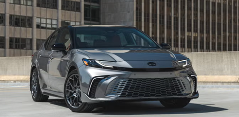 Toyota Camry Hybrid 2025