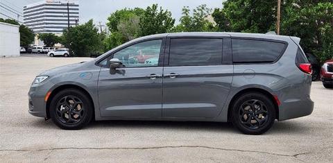 Chrysler Pacifica 2022