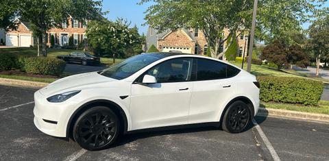 Tesla Model Y 2023