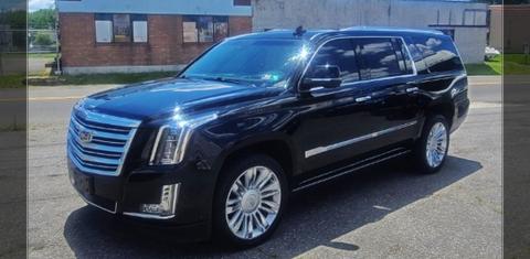 Cadillac Escalade ESV 2017