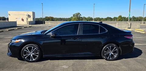 Toyota Camry 2019