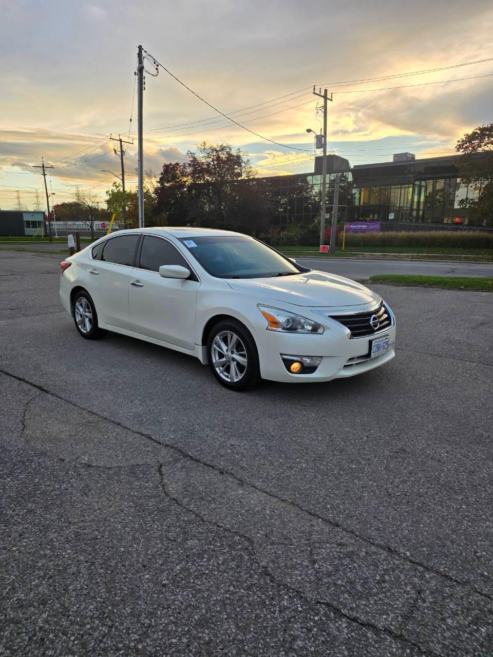 Nissan Altima 2014 in Toronto, ON