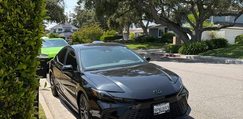 Toyota Camry Hybrid 2025