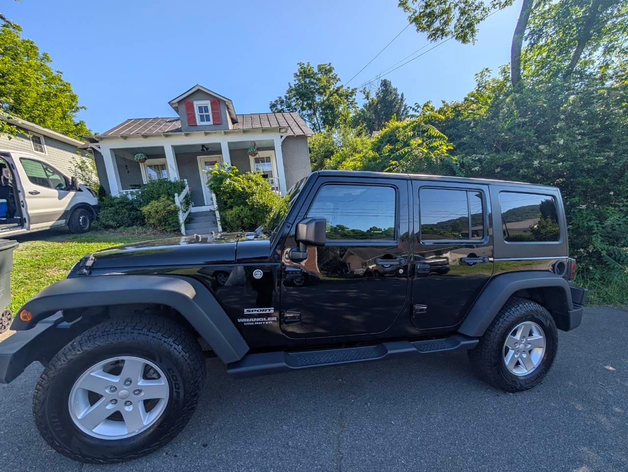 Jeep Wrangler Unlimited 2014 in Charlottesville, VA