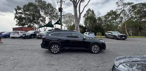 Subaru OUTBACK 2023