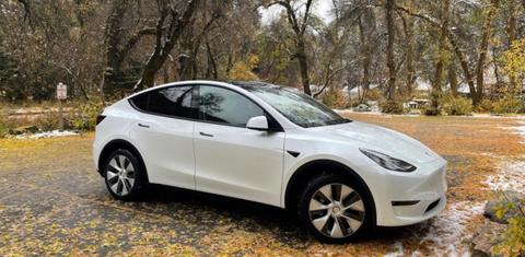 Tesla Model Y 2023