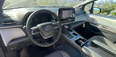 Toyota Sienna 2023