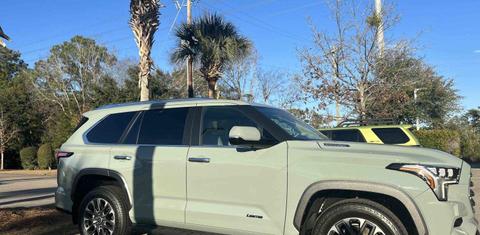 Toyota Sequoia 2024