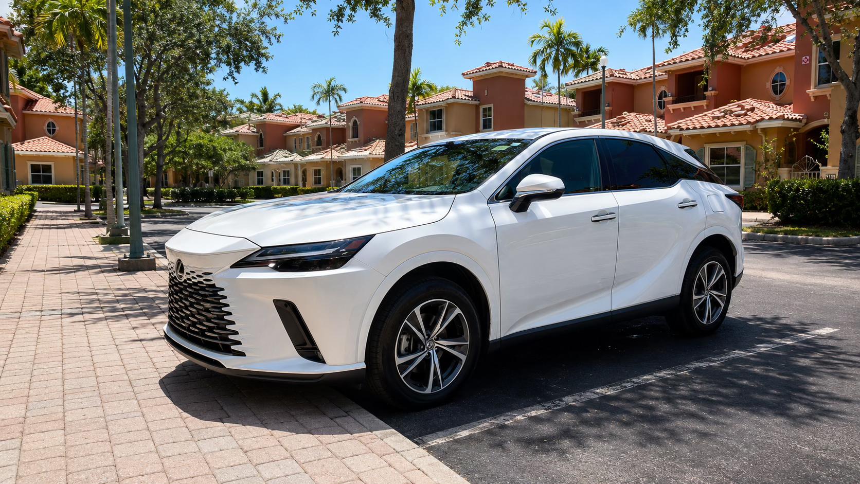 Lexus RX 2024 in Fort Lauderdale, FL