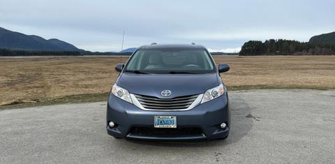 Toyota Sienna 2013