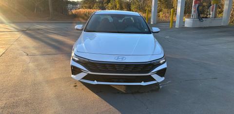 Hyundai Elantra 2024