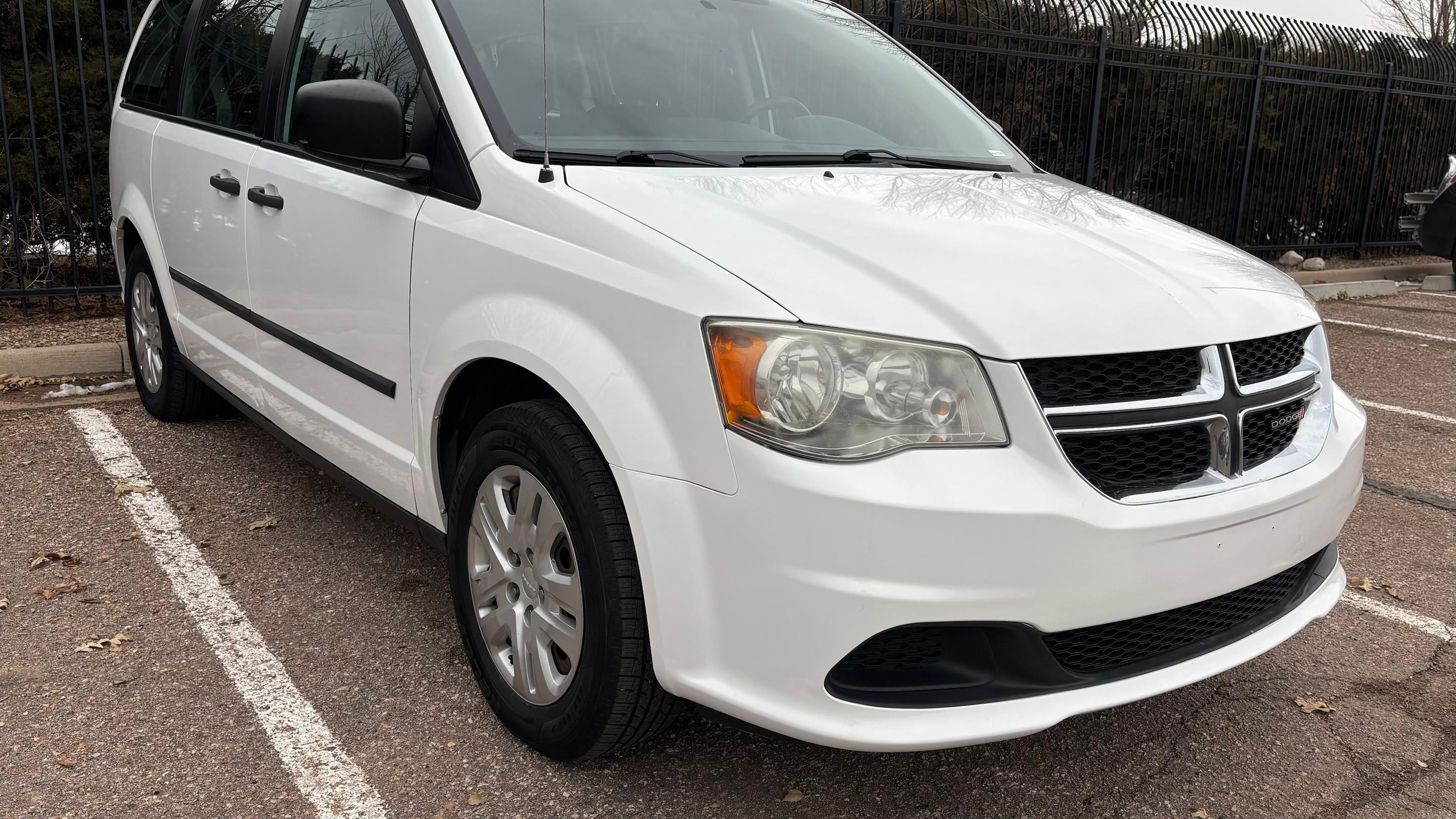 Dodge Grand Caravan 2014 in Colorado Springs, CO