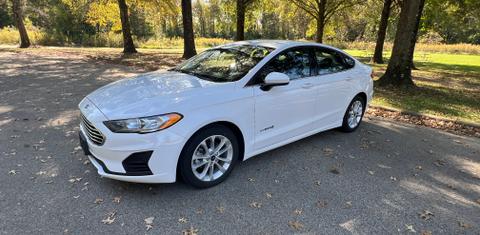 Ford Fusion Hybrid 2019