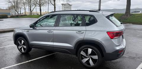 Volkswagen Taos 2024