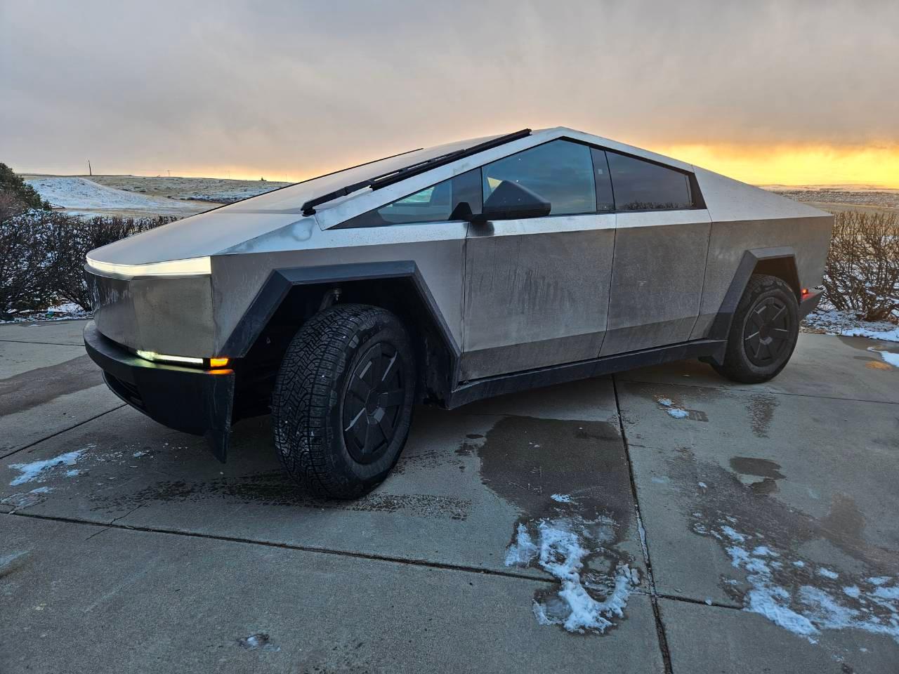Tesla Cybertruck 2026 in Centennial, CO