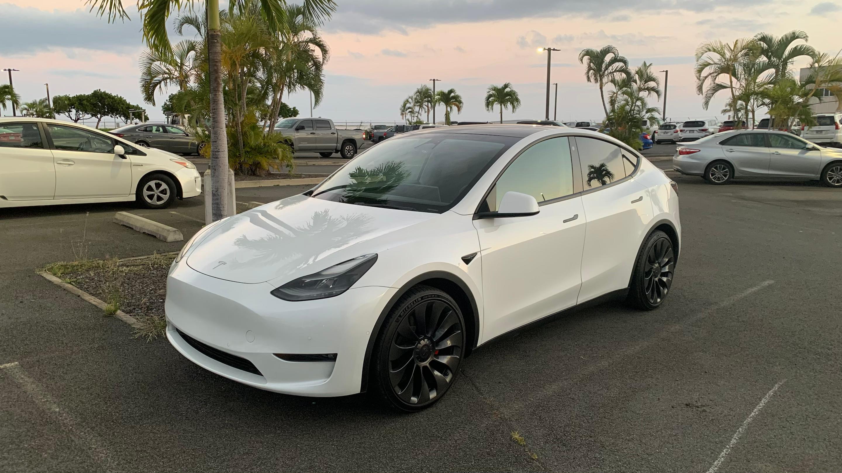 Tesla Model Y 2022 in Honolulu, HI