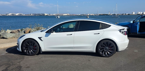 Tesla Model 3 2022