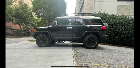 Toyota FJ Cruiser 2011