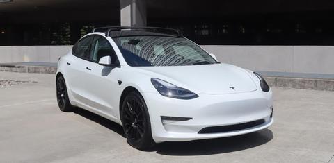 Tesla Model 3 2022