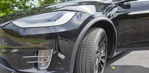 Tesla Model X 2021
