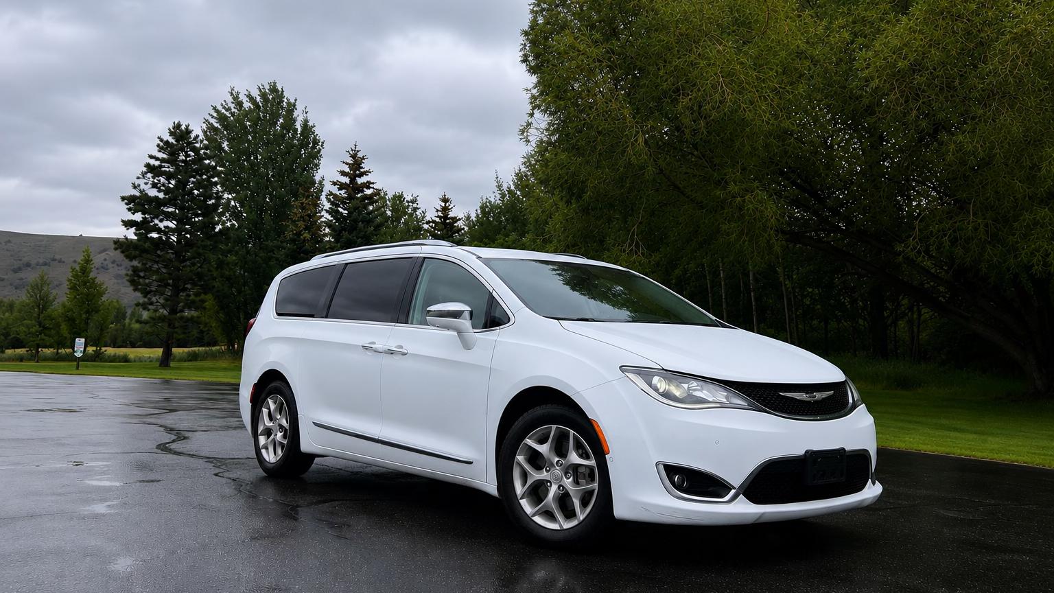Chrysler Pacifica 2018 in Jackson, WY