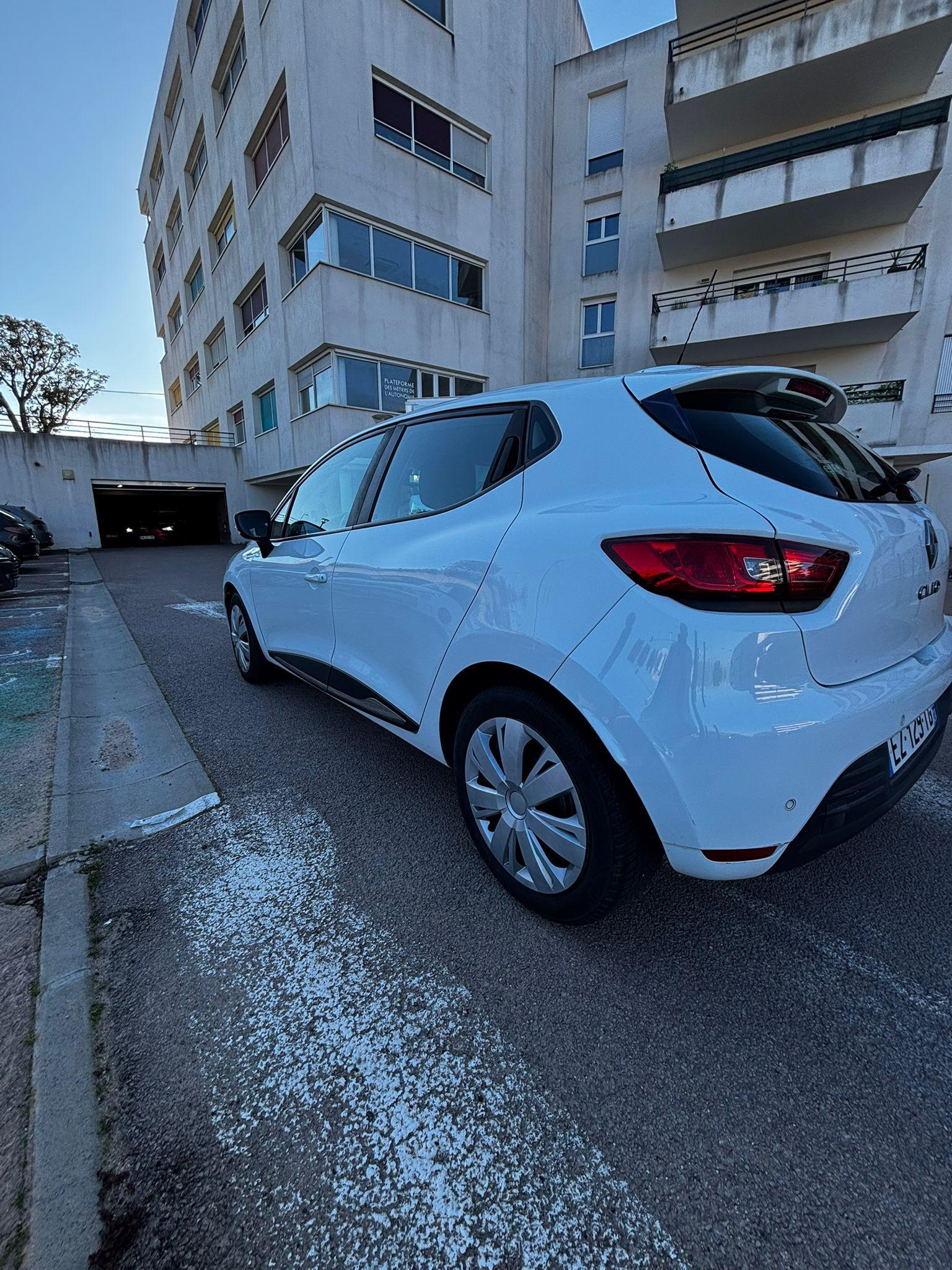 Renault CLIO IV 2018 à Ajaccio