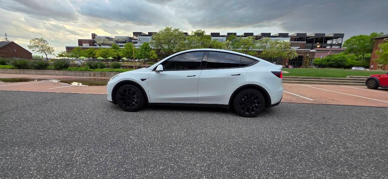 Tesla Model Y 2023 in 