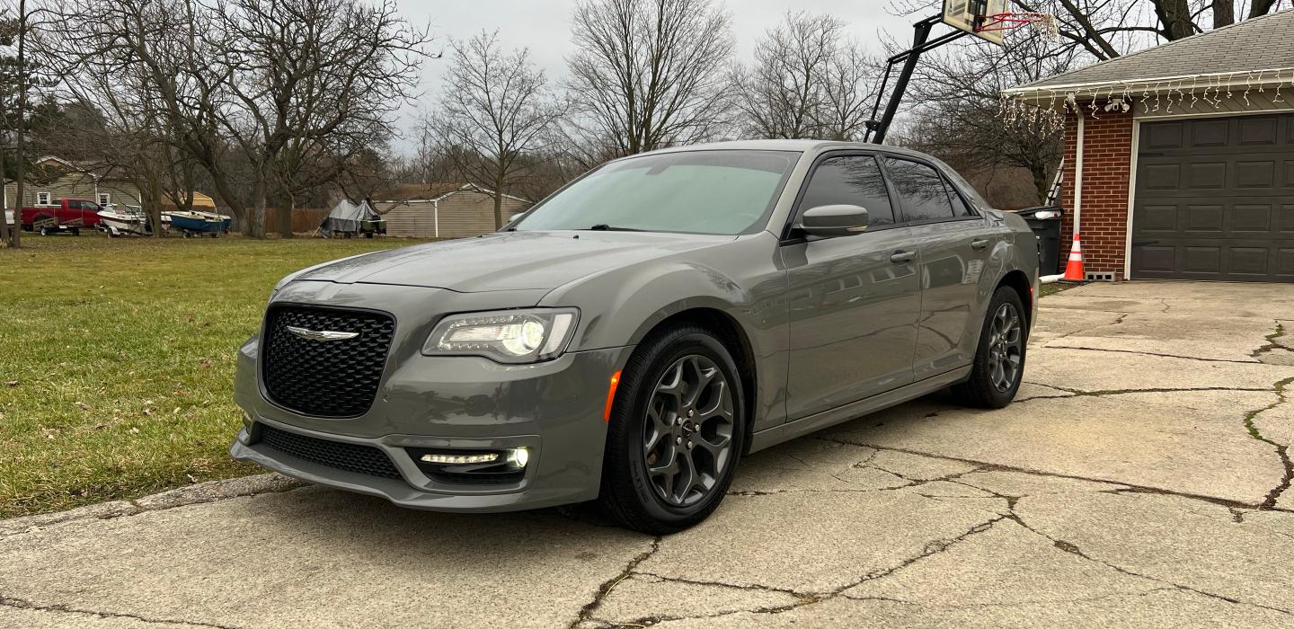 Chrysler 300 2018 rental in Gary, IN by Elite rides llc . Turo