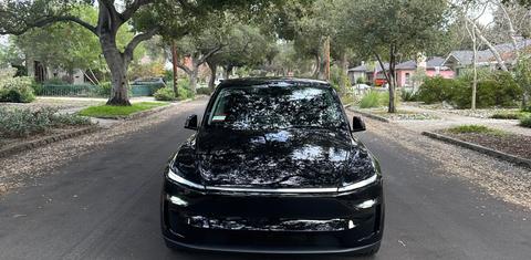 Tesla Model Y 2026