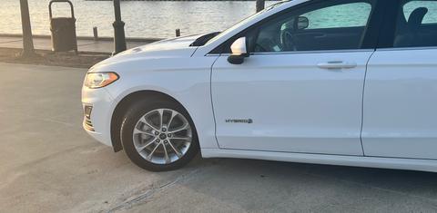 Ford Fusion Hybrid 2019