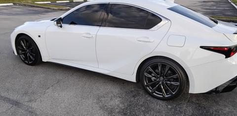 Lexus IS 2025