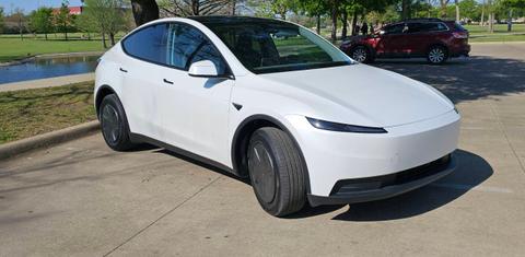 Tesla Model Y 2026