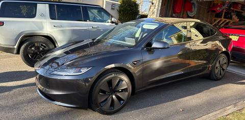 Tesla Model 3 2025