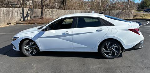 Hyundai Elantra 2025