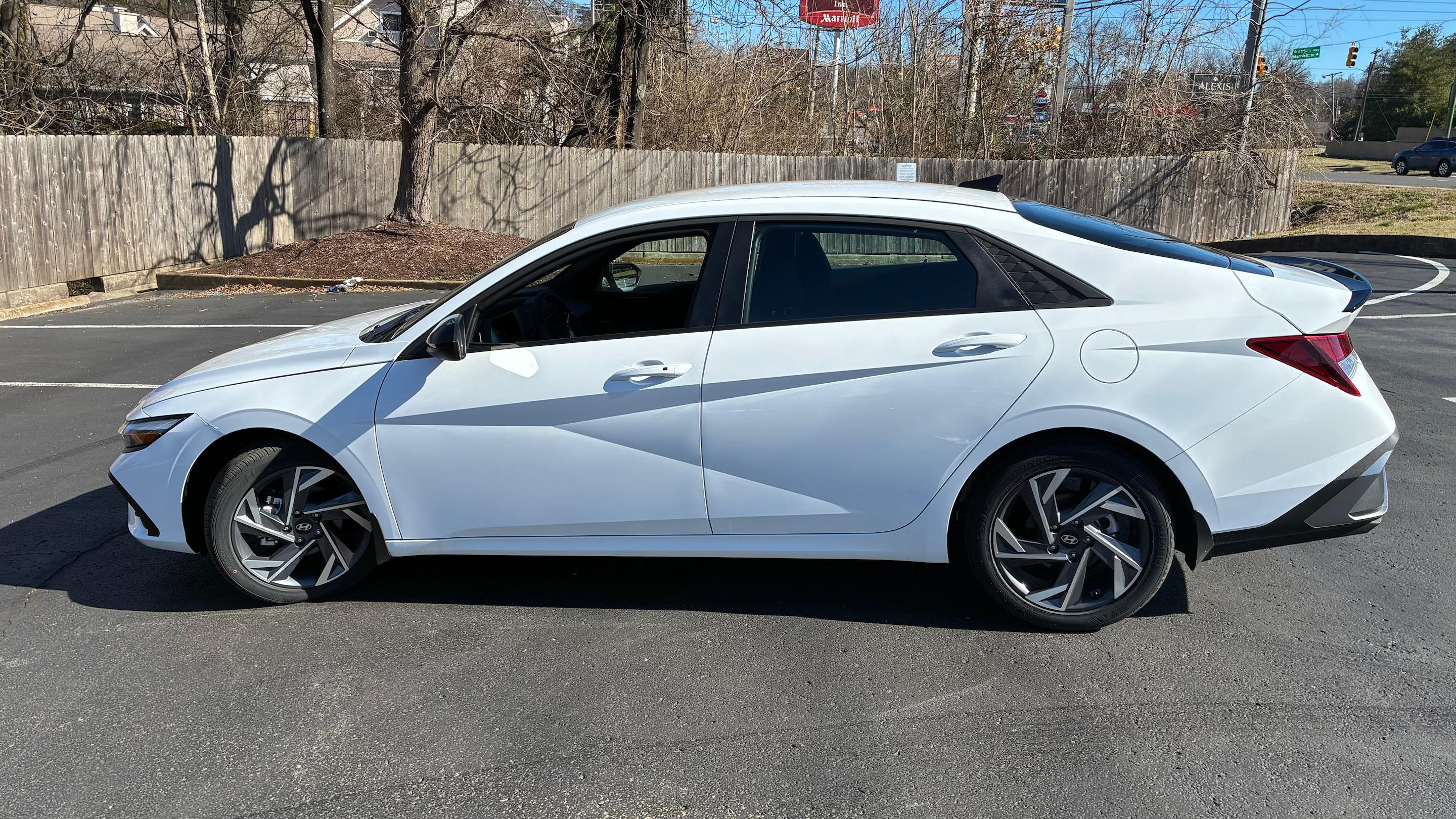 Hyundai Elantra 2025 in 