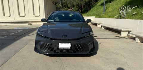 Toyota Camry Hybrid 2026