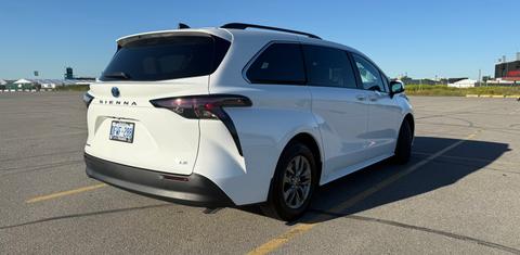 Toyota Sienna 2025