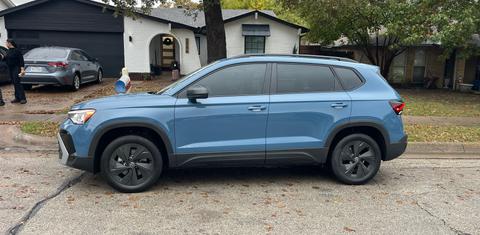Volkswagen Taos 2025