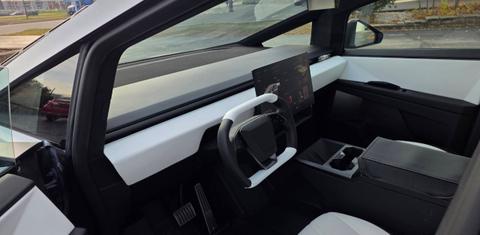 Tesla Cybertruck 2025