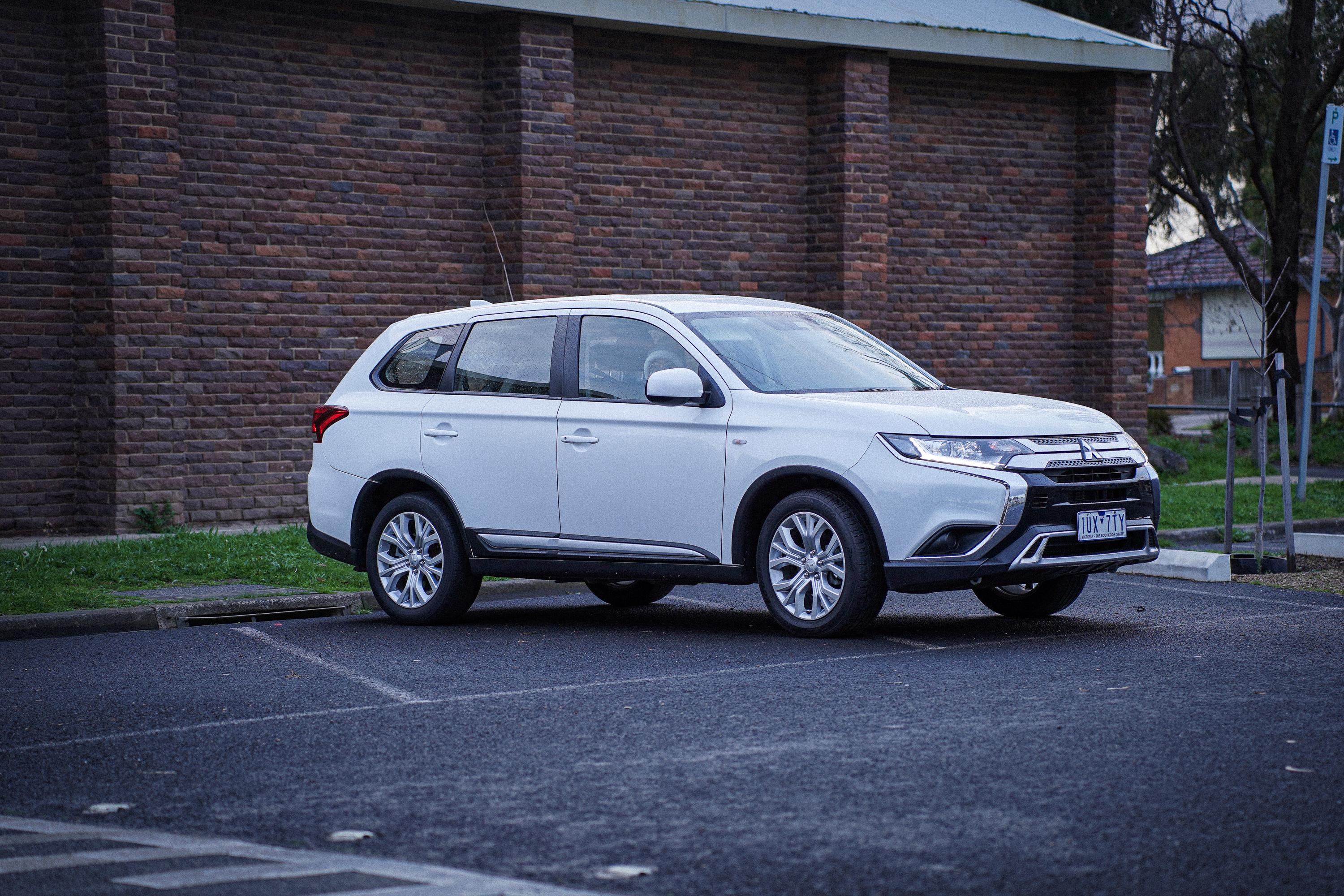 Mitsubishi OUTLANDER 2021 in Fawkner
