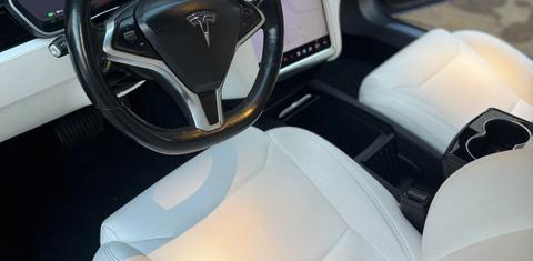 Tesla Model S 2017