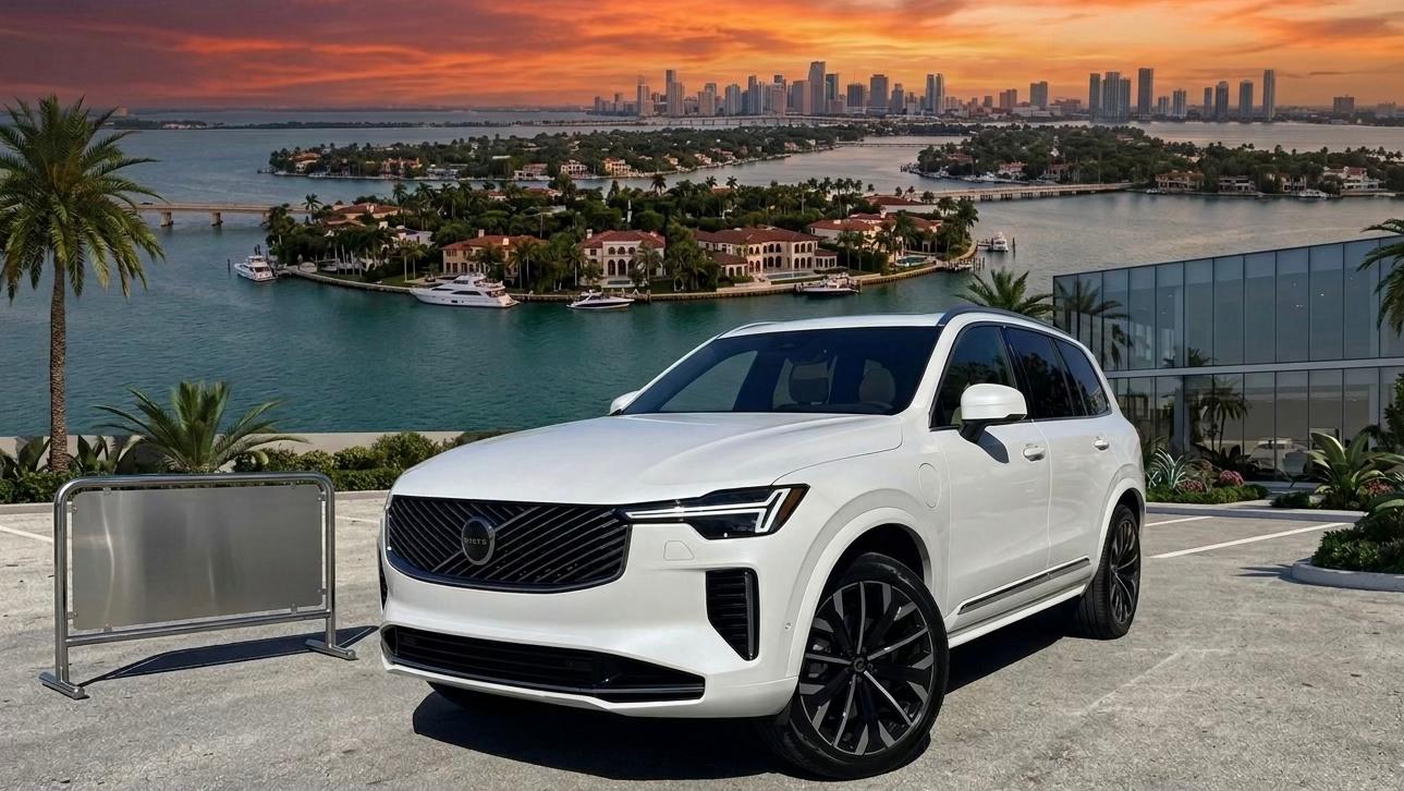 Volvo XC90 2026 in Sunny Isles Beach, FL