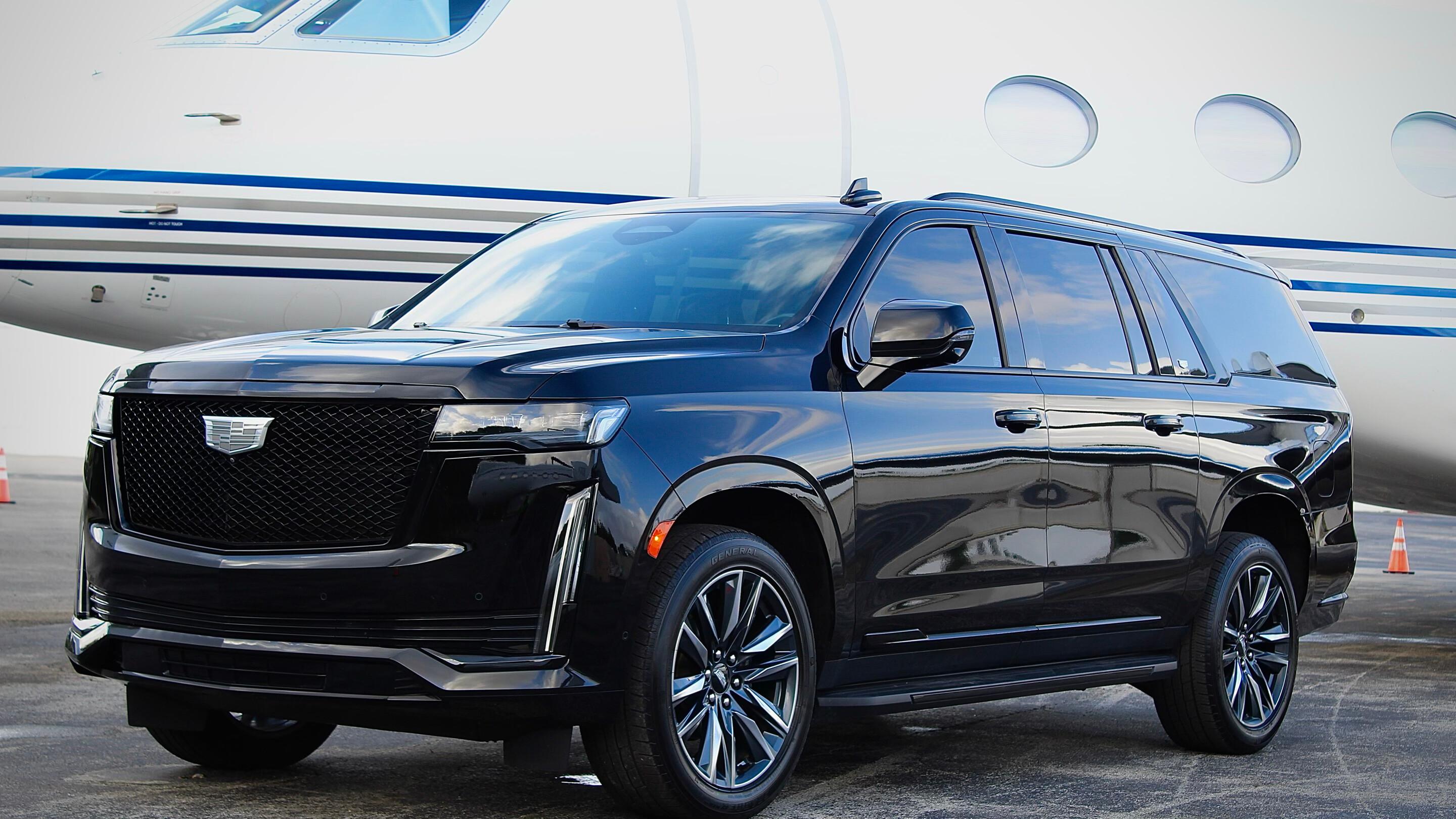 Cadillac Escalade ESV 2021 in 