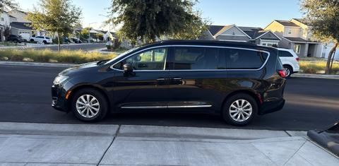 Chrysler Pacifica 2017